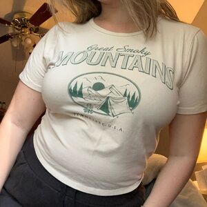 Hollister Green and Cream Graphic Tee